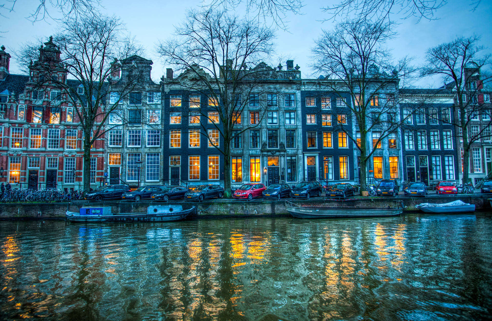 Where to stay in Amsterdam canal belt: Herengracht canal houses at blue hour