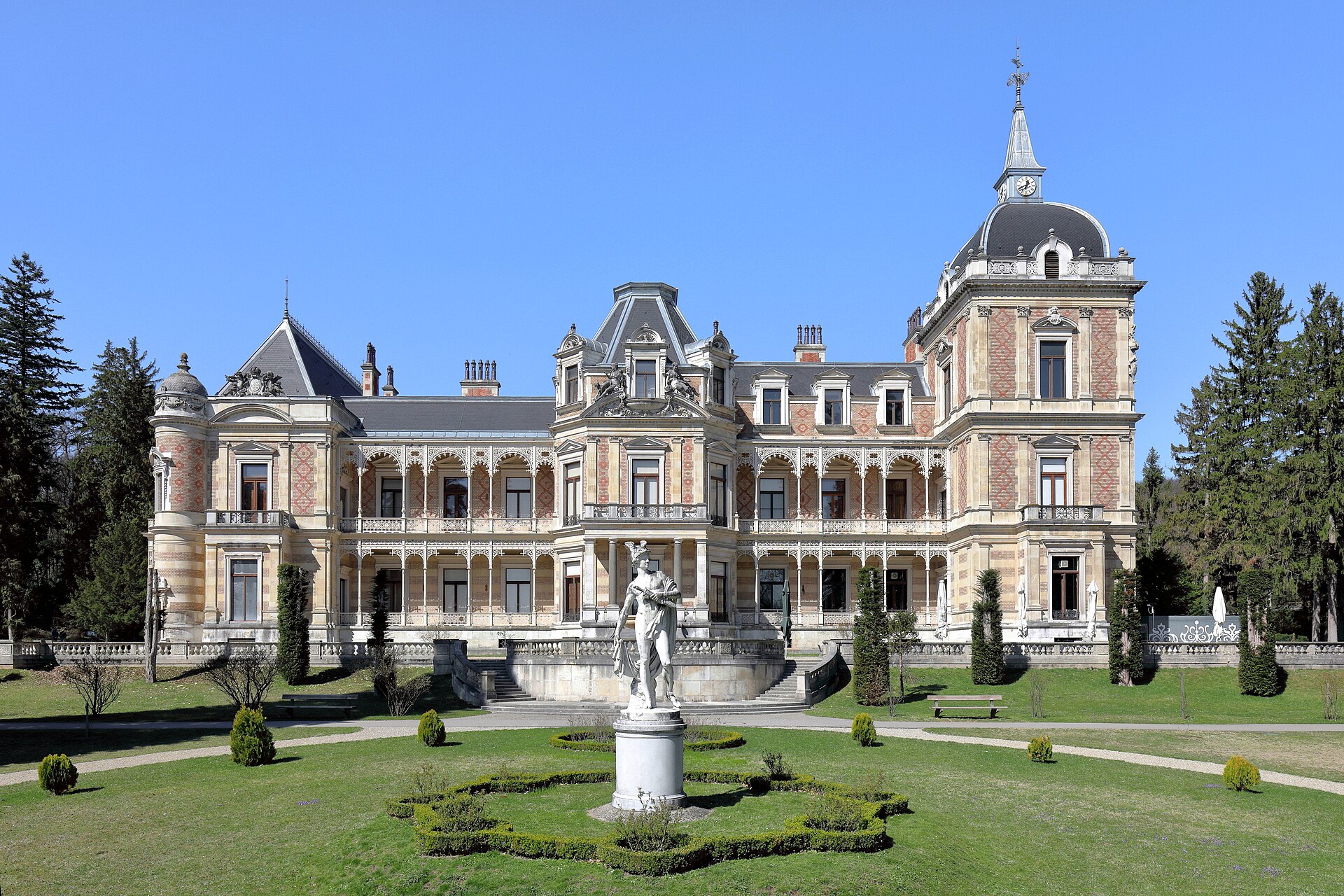 Hermesvilla Vienna, Empress Elisabeth villa in the Lainzer Tiergarten