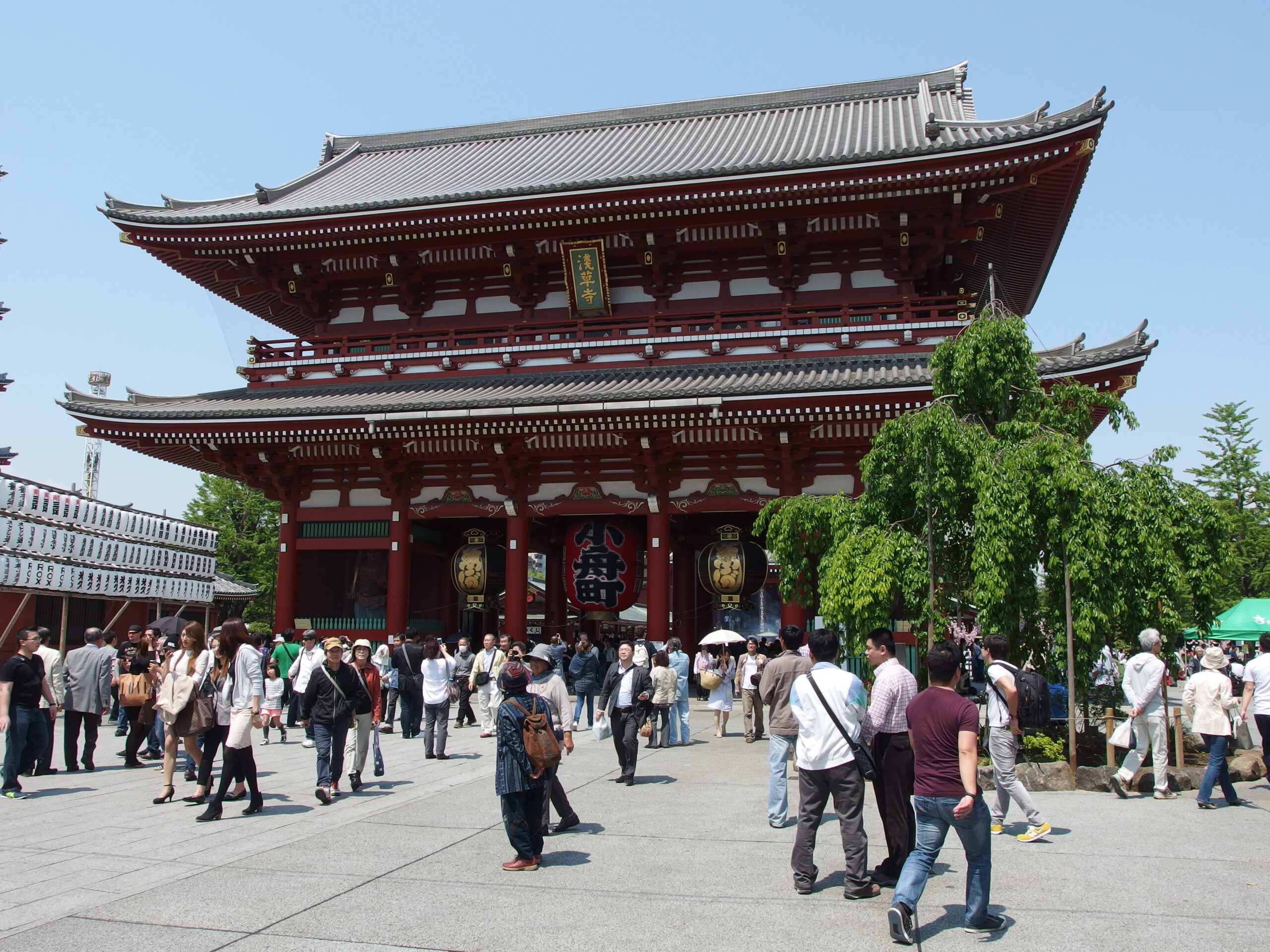 Hozomon gate at Senso-ji Temple, Asakusa, Tokyo