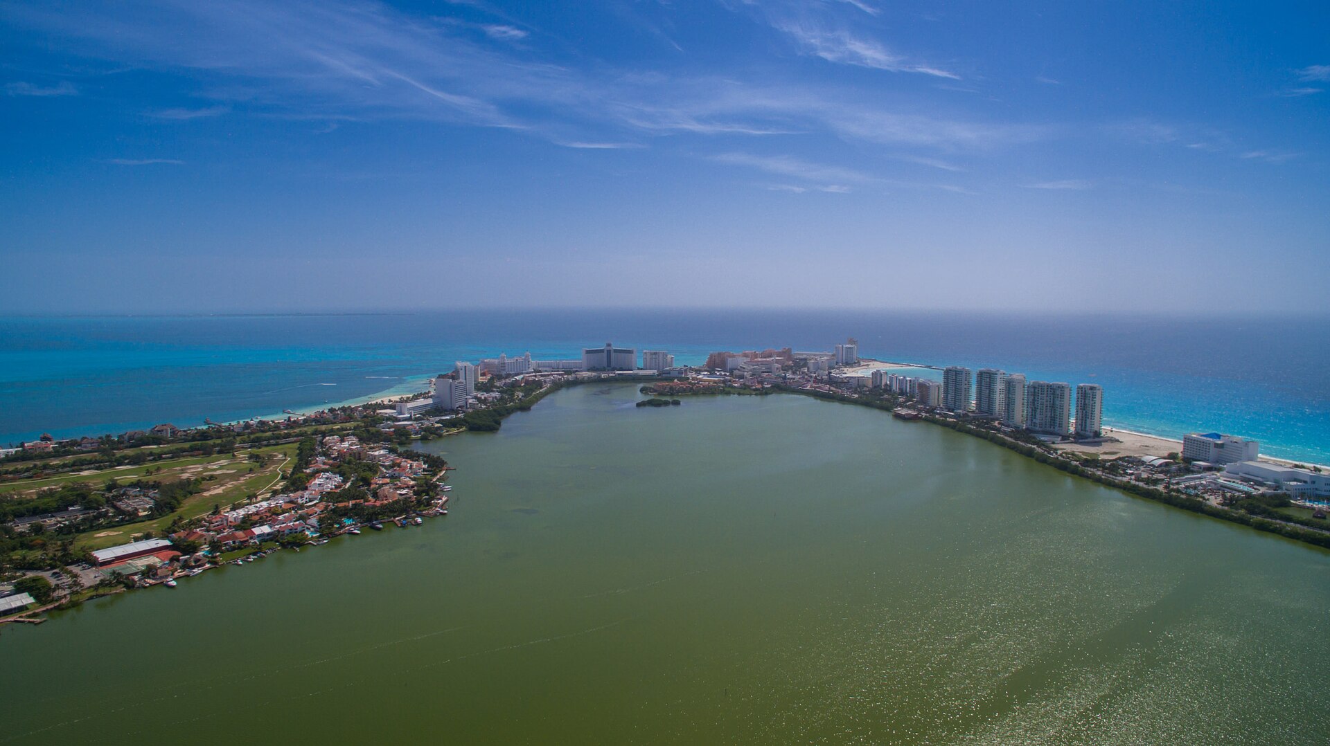 Cancun hotels: Punta Cancun aerial view
