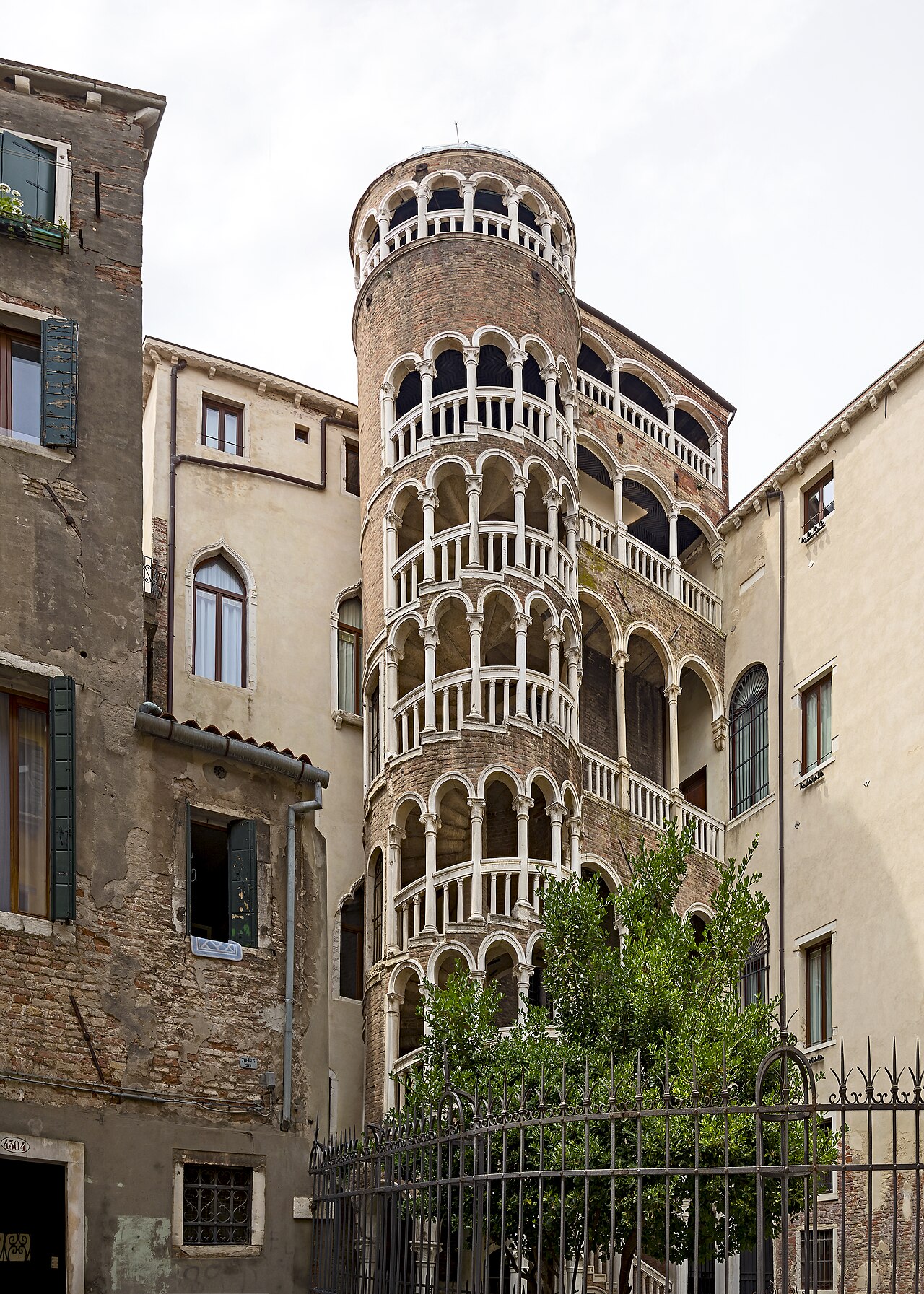 Scala Contarini del Bovolo spiral staircase, Venice