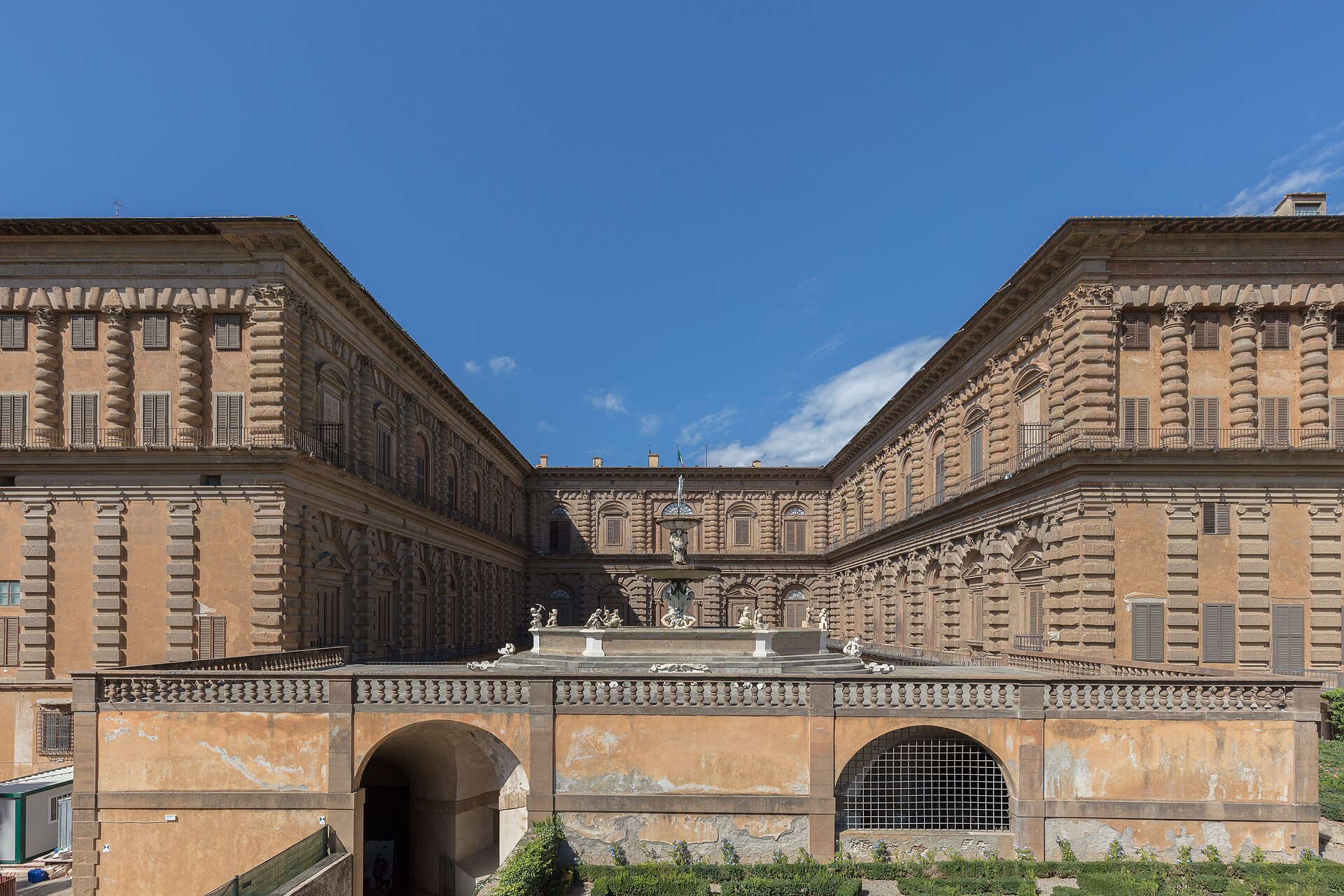 Palazzo Pitti in Florence with Boboli Gardens