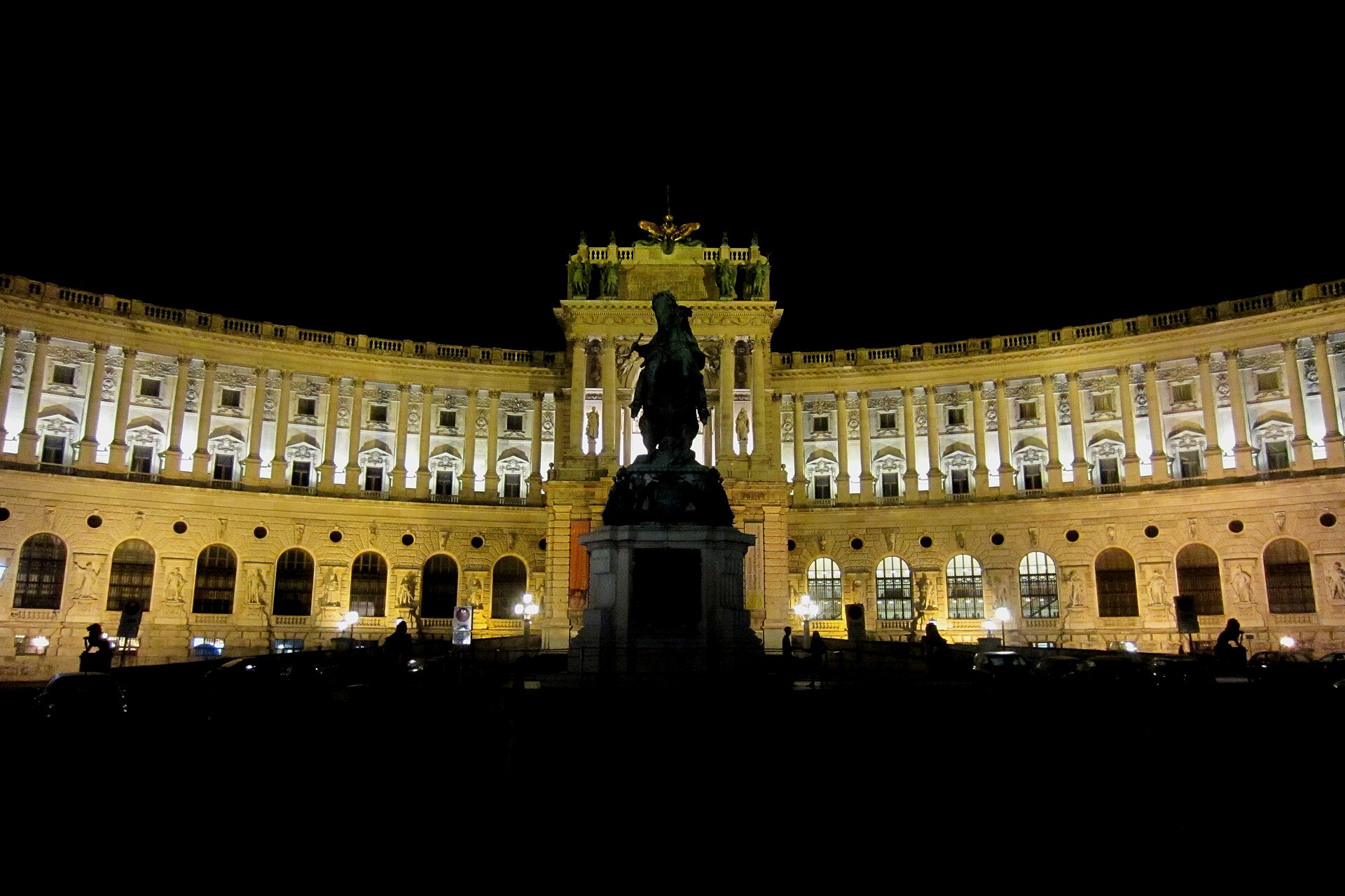 The Neue Burg wing of the Hofburg on Heldenplatz