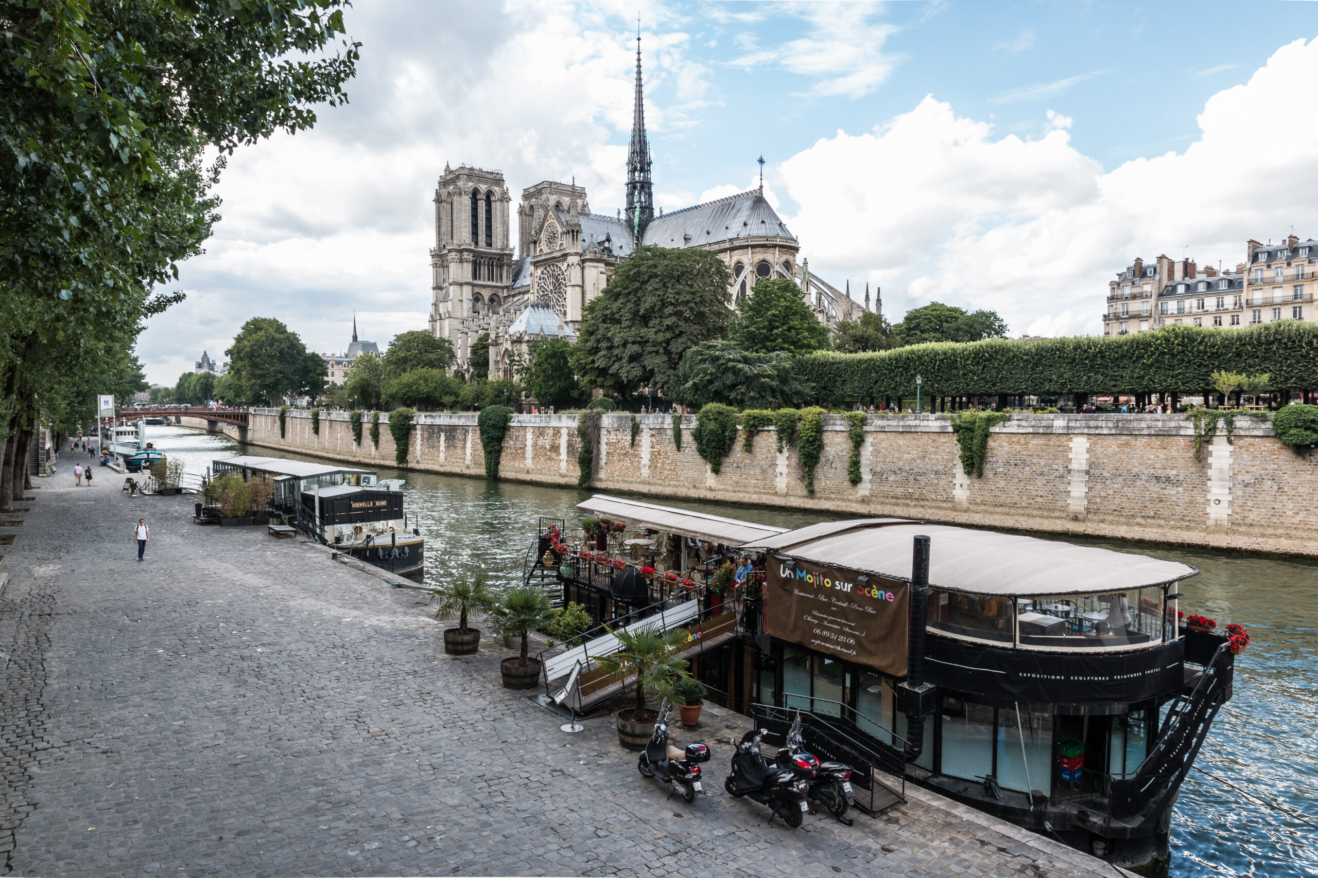 Notre Dame de Paris cathedral front view