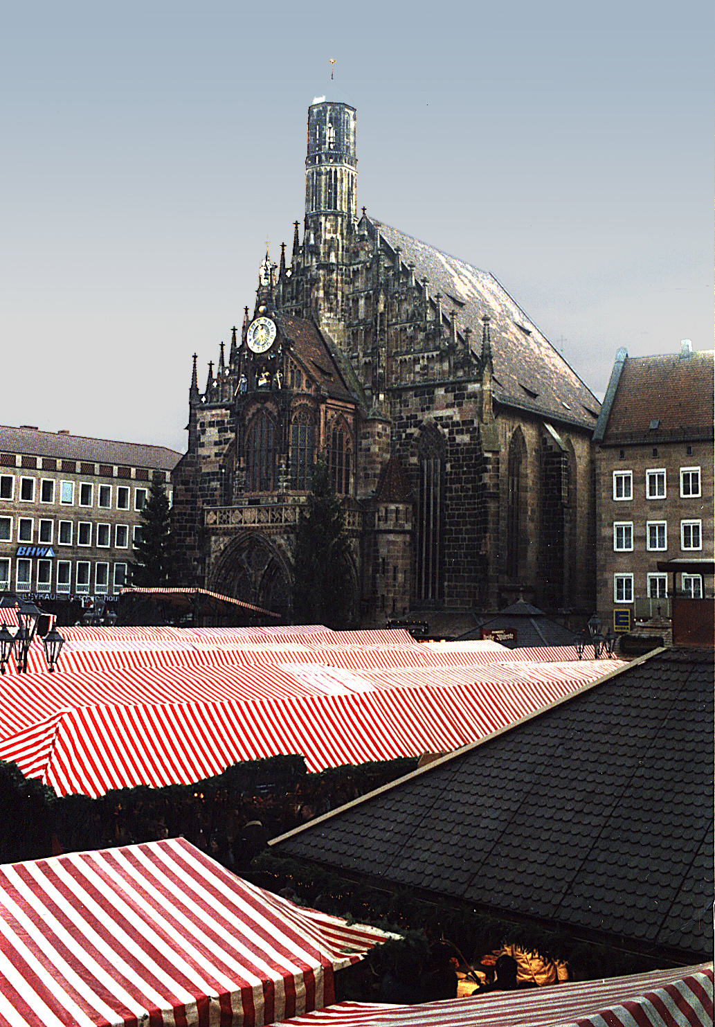 Nuremberg Christkindlesmarkt on the Hauptmarkt