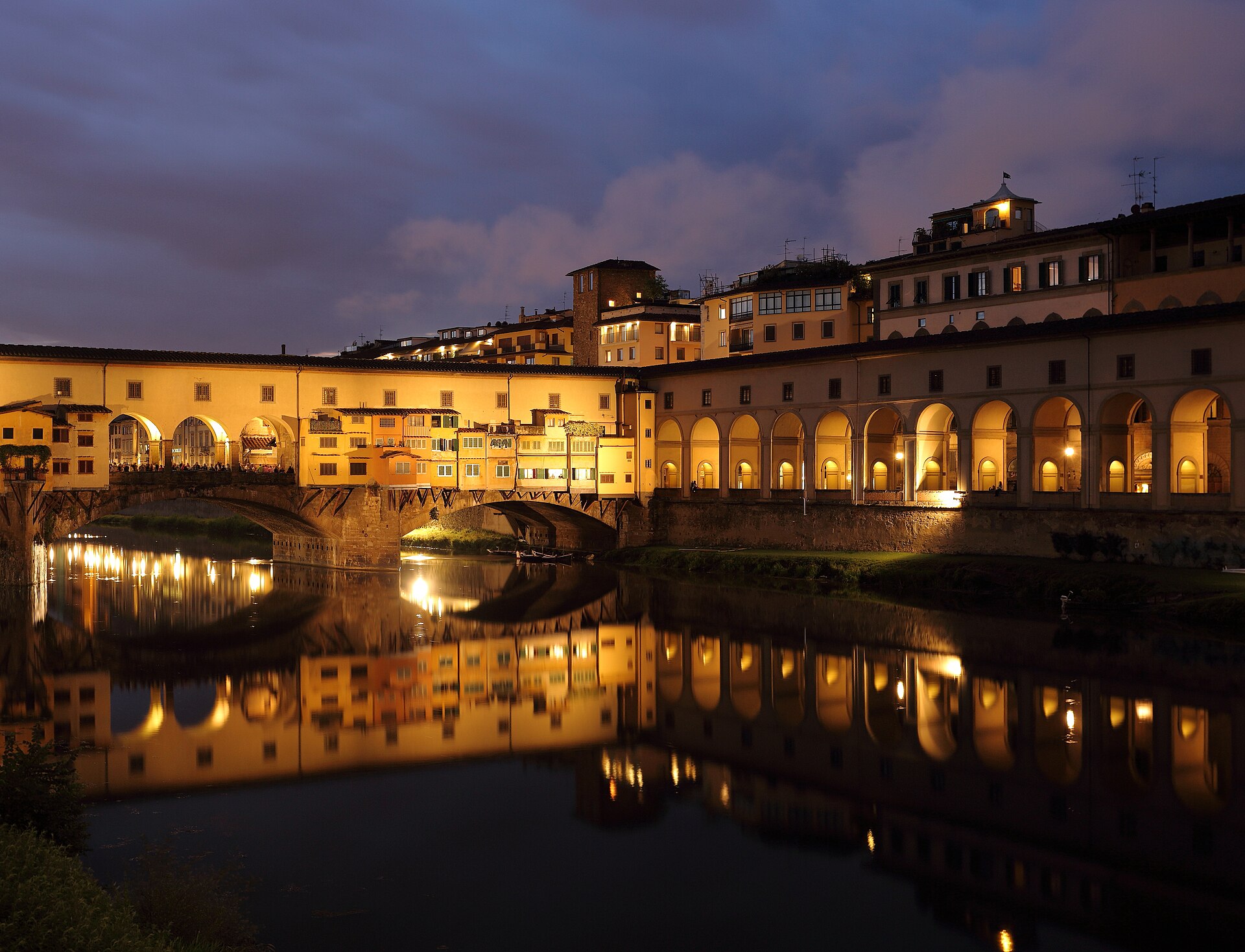 Ponte Vecchio bridge in Florence at dusk
