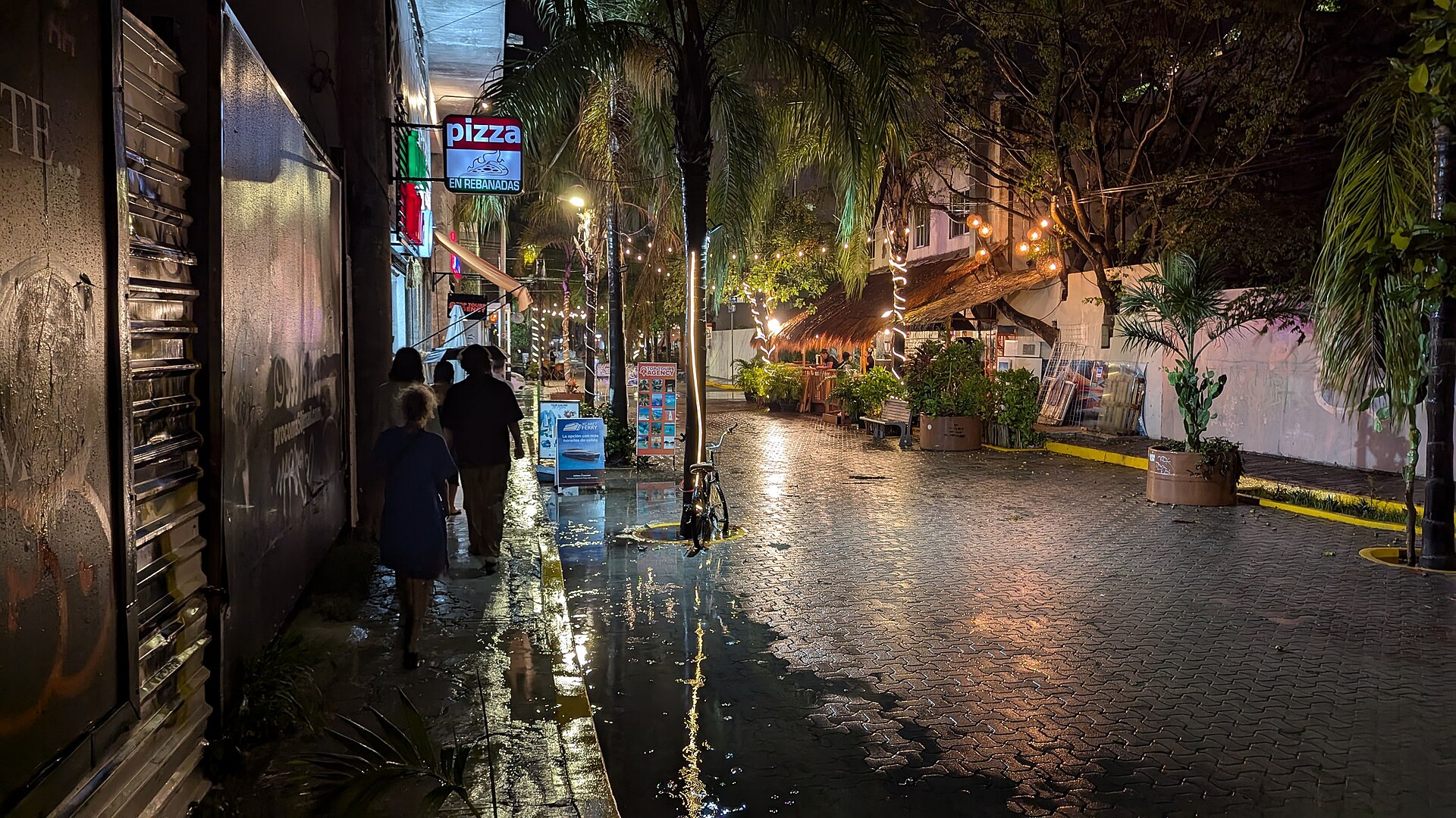 Fifth Avenue (Quinta Avenida), the pedestrian main street of Playa del Carmen