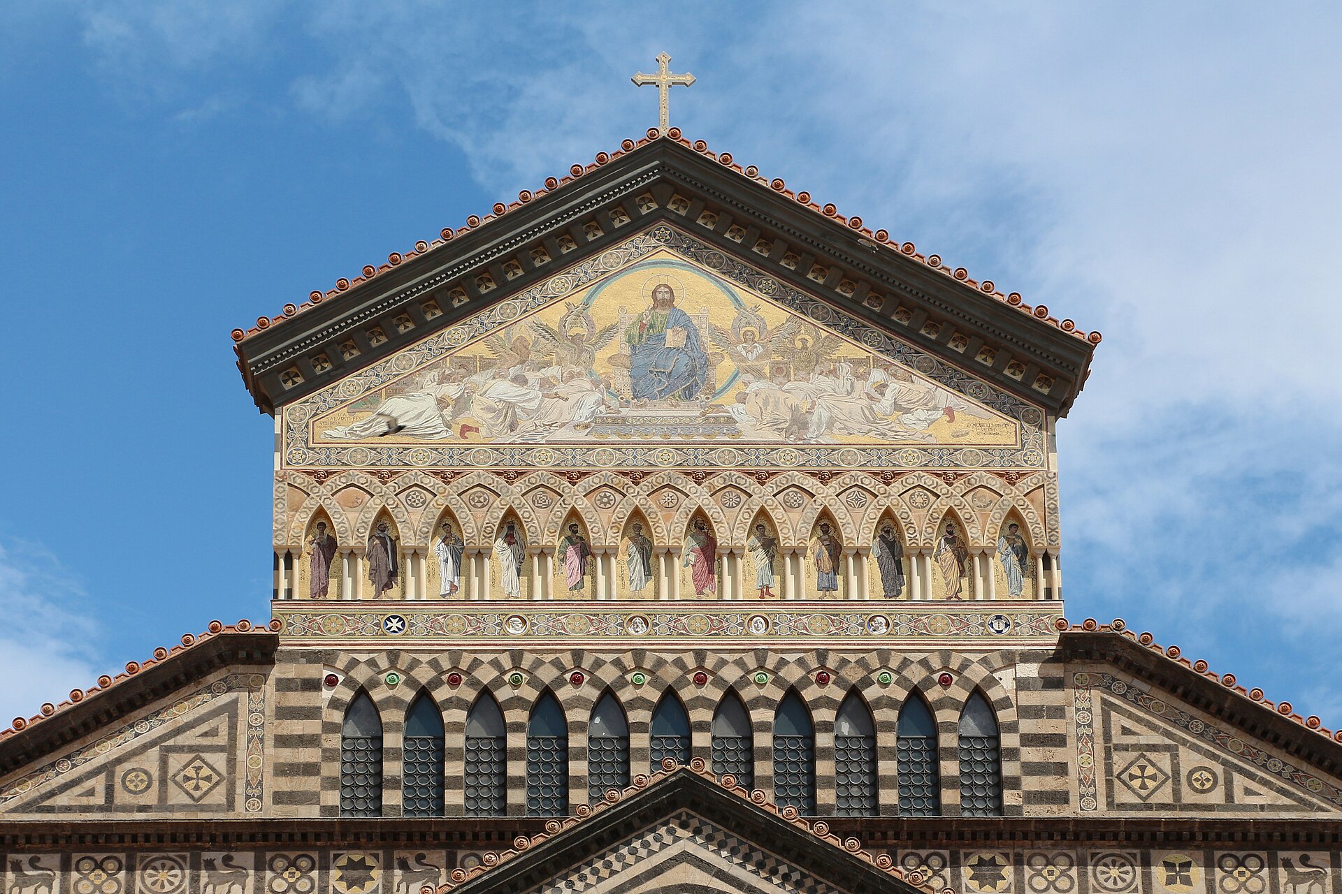 Amalfi Coast itinerary: facade of Amalfi Cathedral in Piazza del Duomo