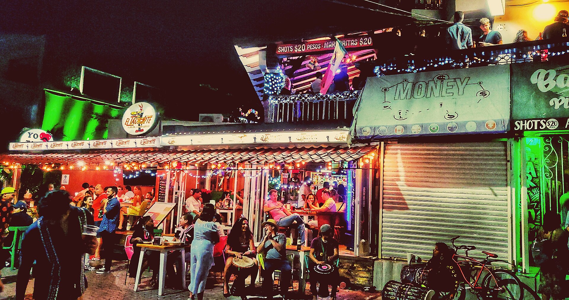 Fifth Avenue in Playa del Carmen at night