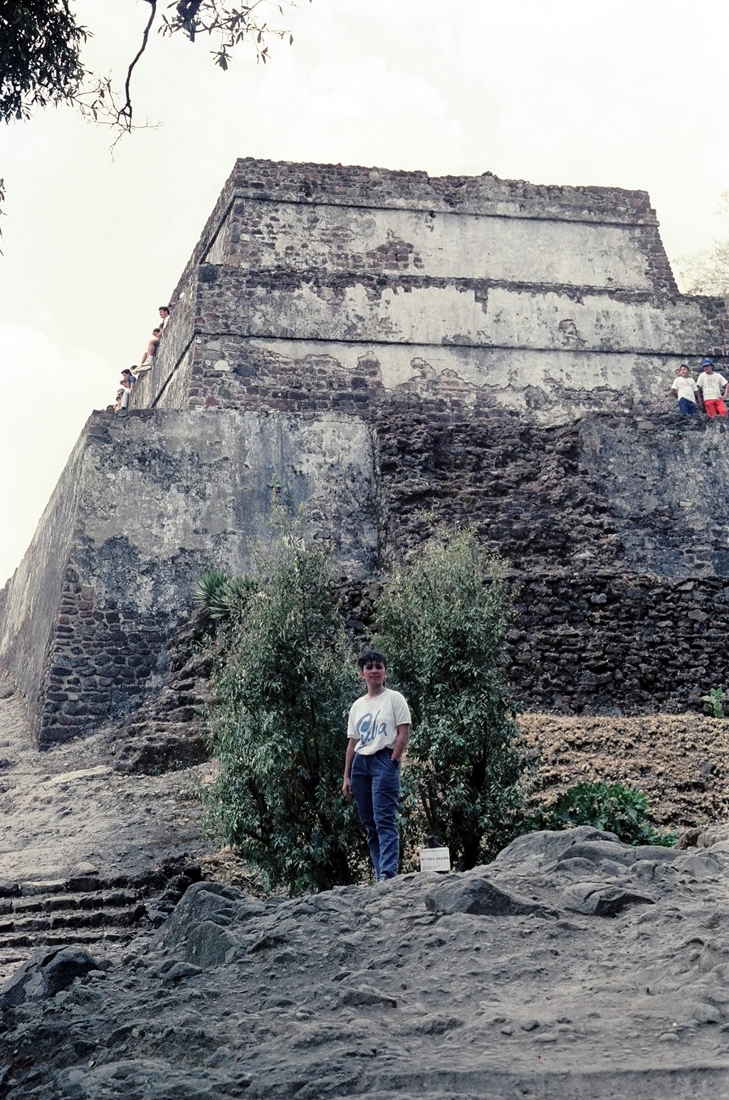 El Tepozteco pyramid above Tepoztlan